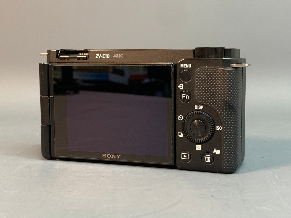 Sony ZV-E10 Kit 16-50mm 850 кадров