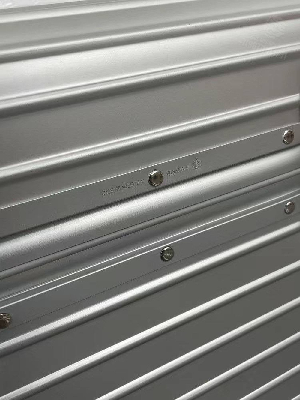 Дорожный чемодан Rimowa