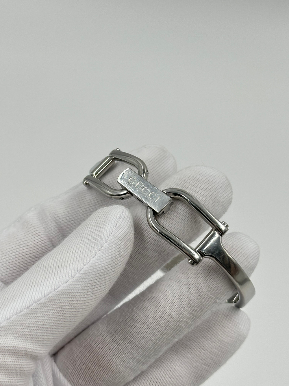 Часы Gucci 1500L