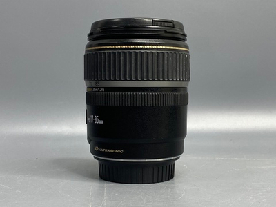 Canon EF-S 17-85mm 4-5.6 IS USM