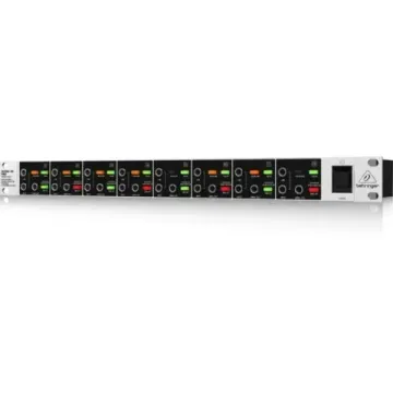 Behringer DI800-  8-канальный DI-бокс, до 3000 Вт, светящиеся переключатели