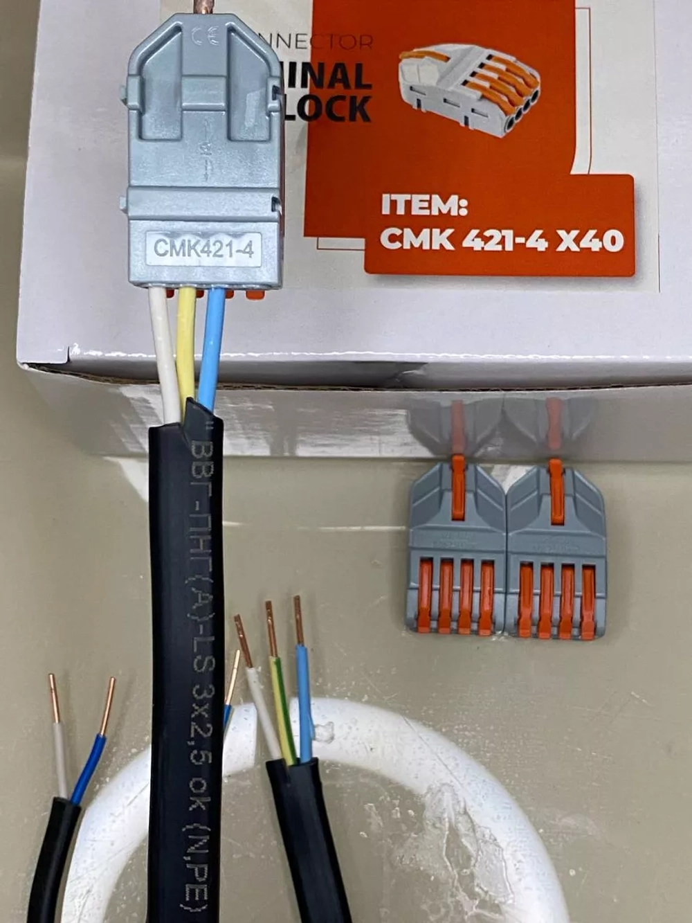 Клеммы проходные CMK421-4 40 шт.