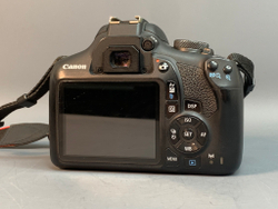 Canon 200D Kit 18-55mm 79.900 кадров