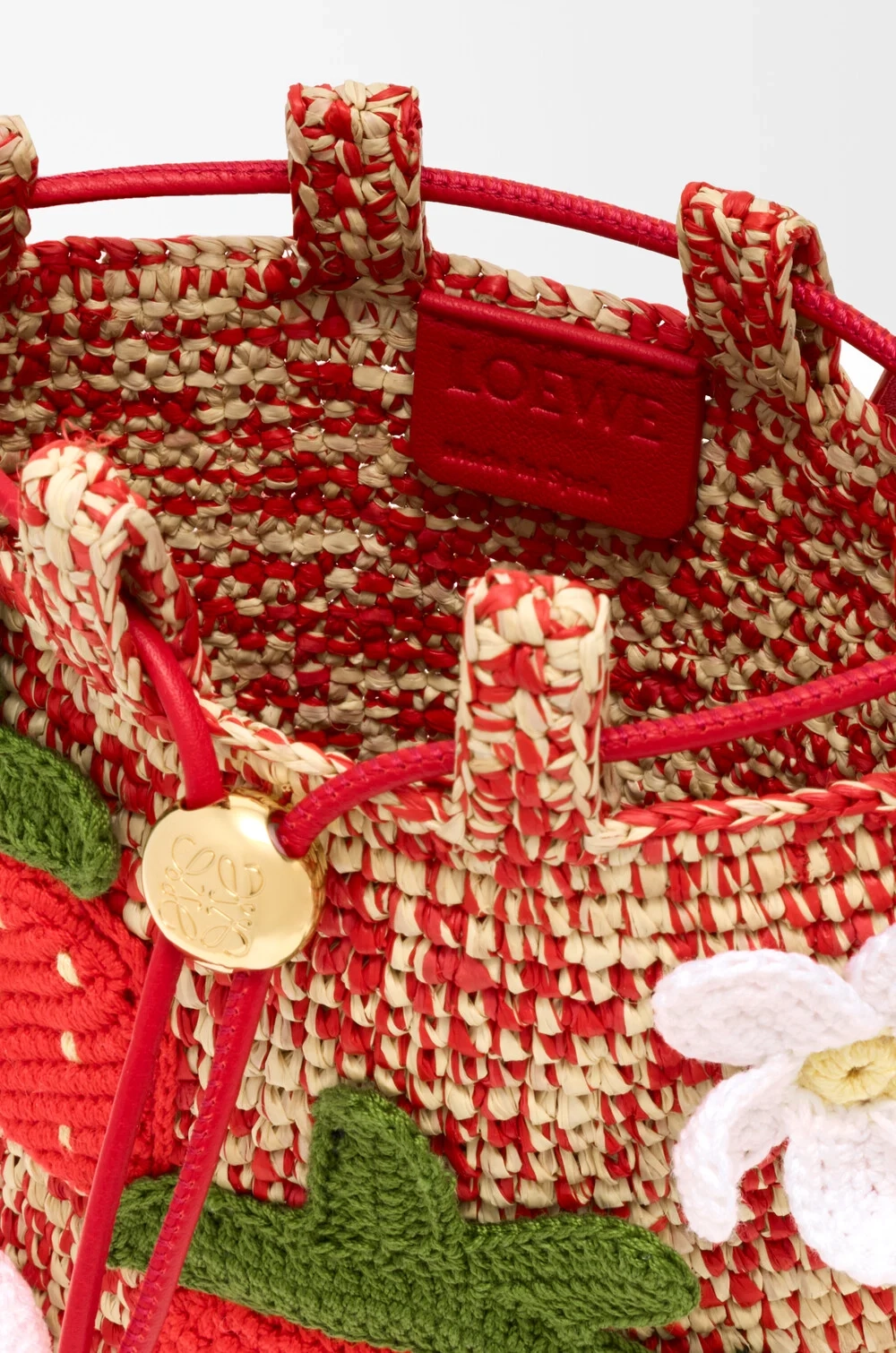 Loewe Сумка-мешок Patch Crochet на шнурке из телячьей кожи и рафии, красный