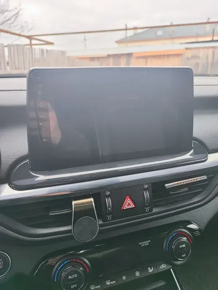 Магнитола для KIA Cerato 4 2018+ - FarCar S500-TS10 монитор 9.5" QLED на Android 14, Быстрая, CarPlay, 4G SIM-слот