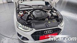 Audi A4 40 TFSI Premium — 2020