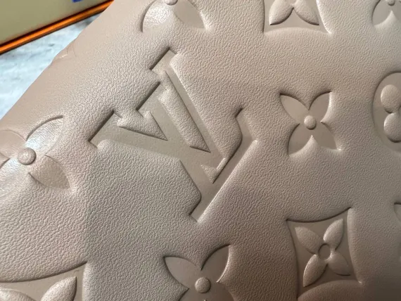 Кошелек женский Louis Vuitton Zippy бежевый