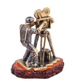 Народные промыслы AM-3888 Фигурка «Киномеханик» (латунь, янтарь)