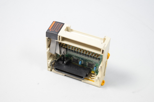 OMRON CQM1-ID213