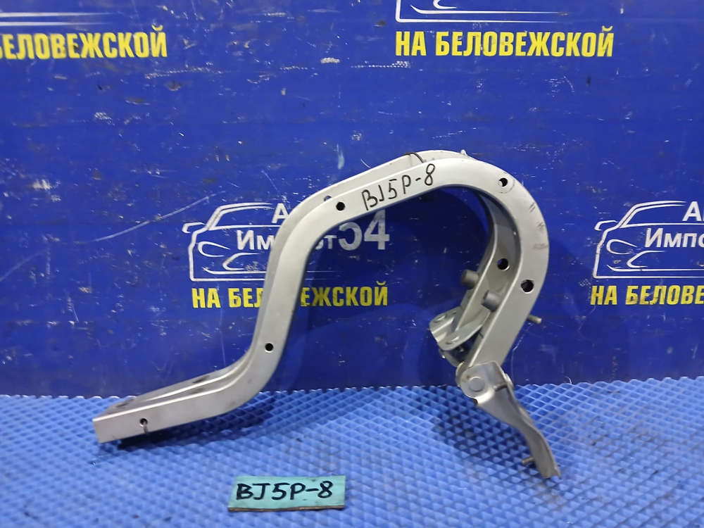 Петля багажника MAZDA FAMILIA 2003