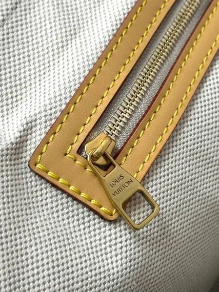 Сумка Louis Vuitton Keepall 50 с узором Damier 3D