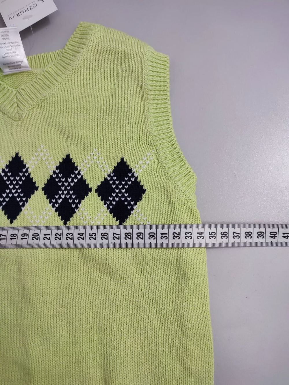 Жилетка Gymboree салатовая с ромбами на 4 года