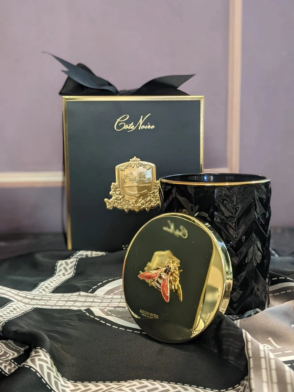 Свеча ароматическая HERRINGBONE Свеча большая Cote Noire Черный / Золотой