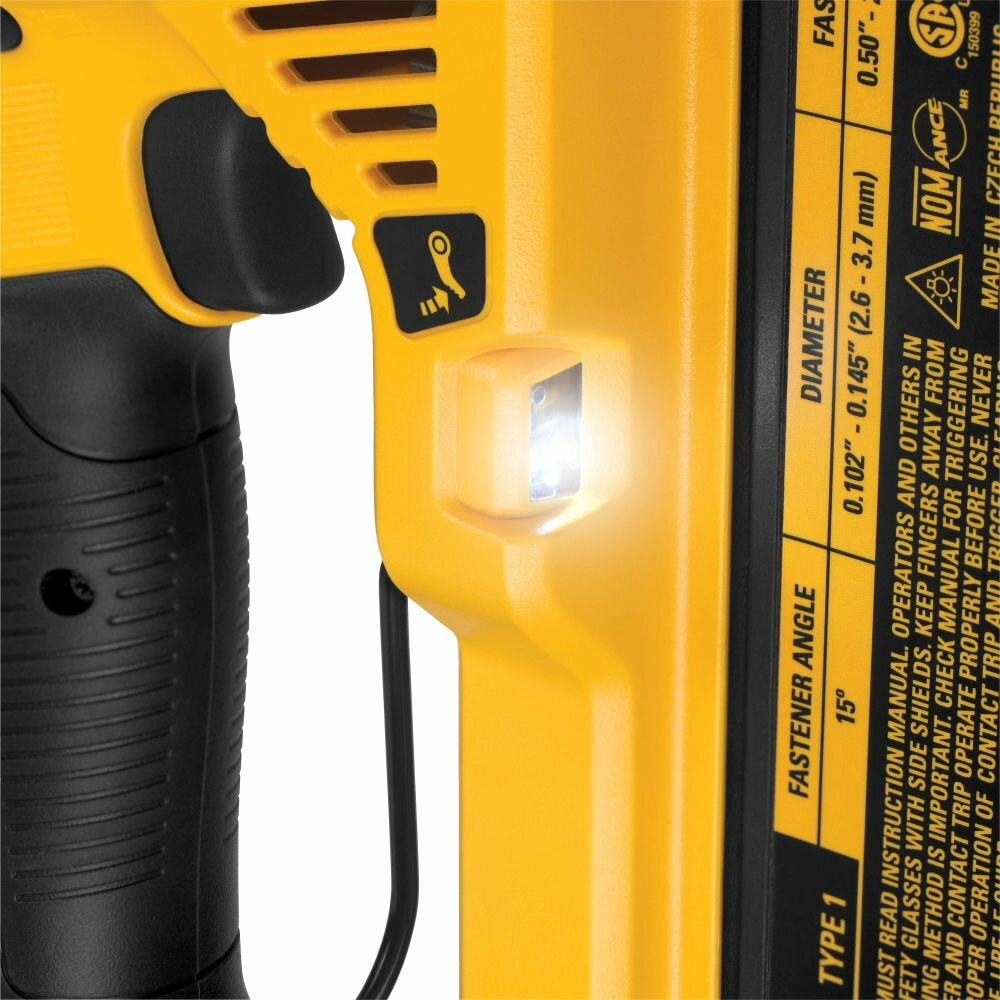 Аккумуляторный нейлер по бетону DEWALT DCN890P2-QW, 18 В, гвозди 13–57 мм, 2 АКБ 5 А·ч, ЗУ, кейс