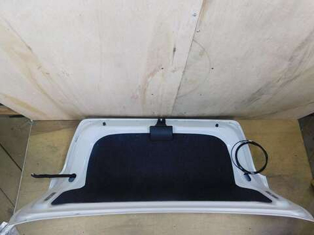 крышка багажника Toyota Corolla Axio ZRE162 2015 белый 040