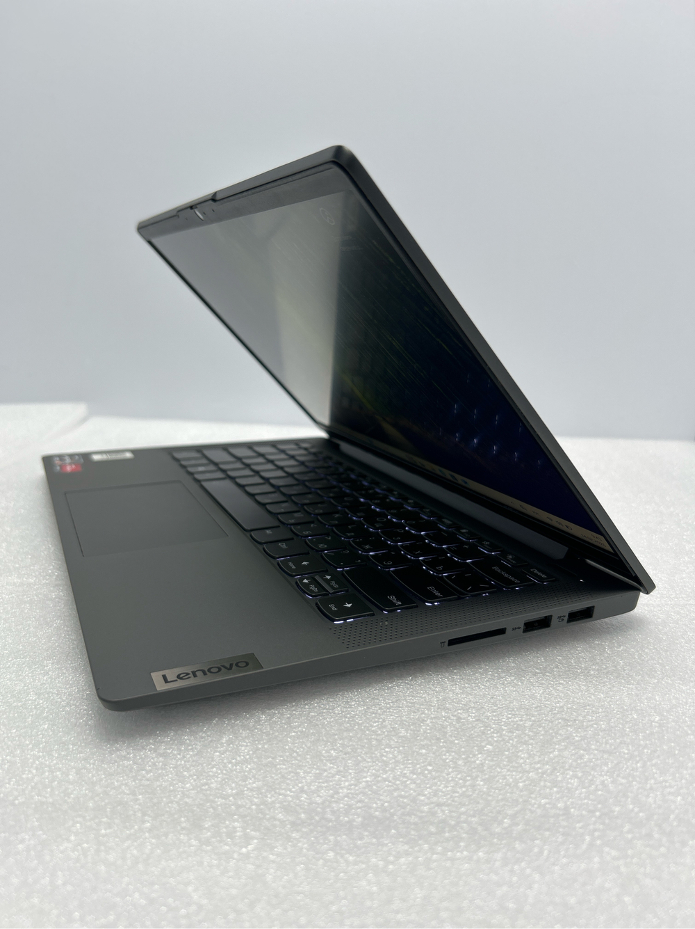 Ноутбук Lenovo ideapad 5-14ALC05 (82LM009YRU) 14"/AMD Ryzen 5 5500U/RAM 8 GB/SSD 256 GB/AMD Radeon Graphics/1920x1080/IPS/Windows 10/Подсветка кл-ры:LED/Темно-серый. Состояние: B1