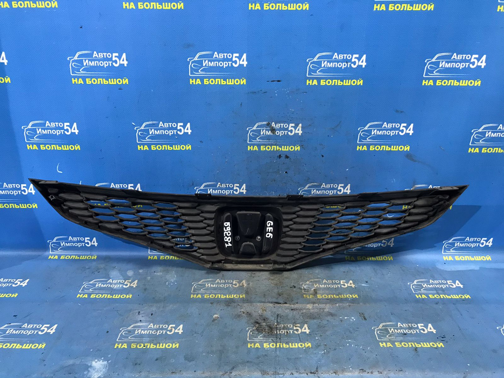 Решетка радиатора Honda FIT 2007-2010