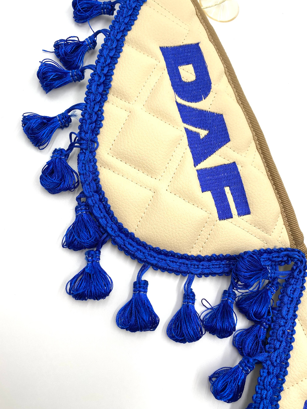 Вымпел тройной Daf (экокожа,бежевый с синей вышивкой)