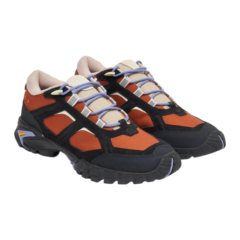 Oakley Sierra Terrain