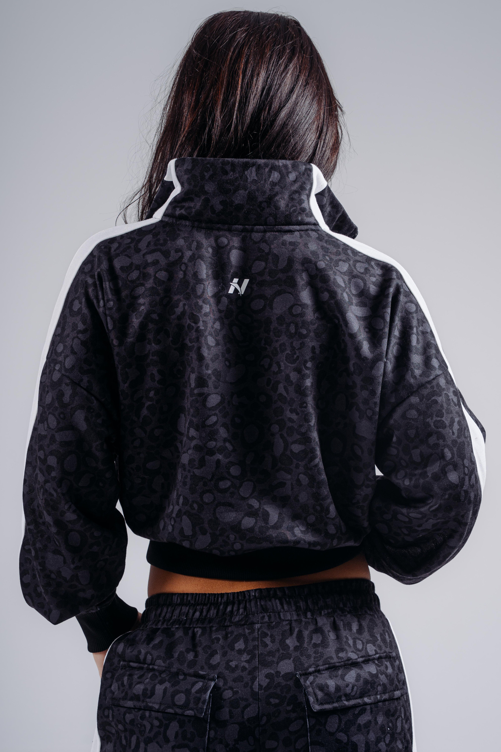 Свитшот Half-Zip Leopard Sweatshirt PRIMAL 866 Черный леопард