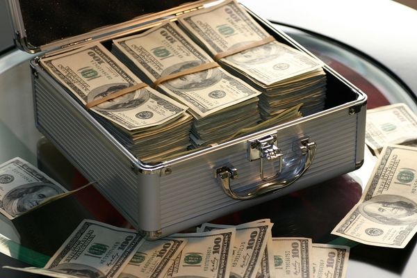 Складной нож за 100 000 долларов Складной нож за 100 000 долларов