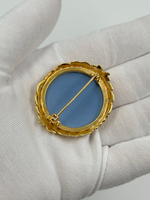 Брошь Wedgwood голубая
