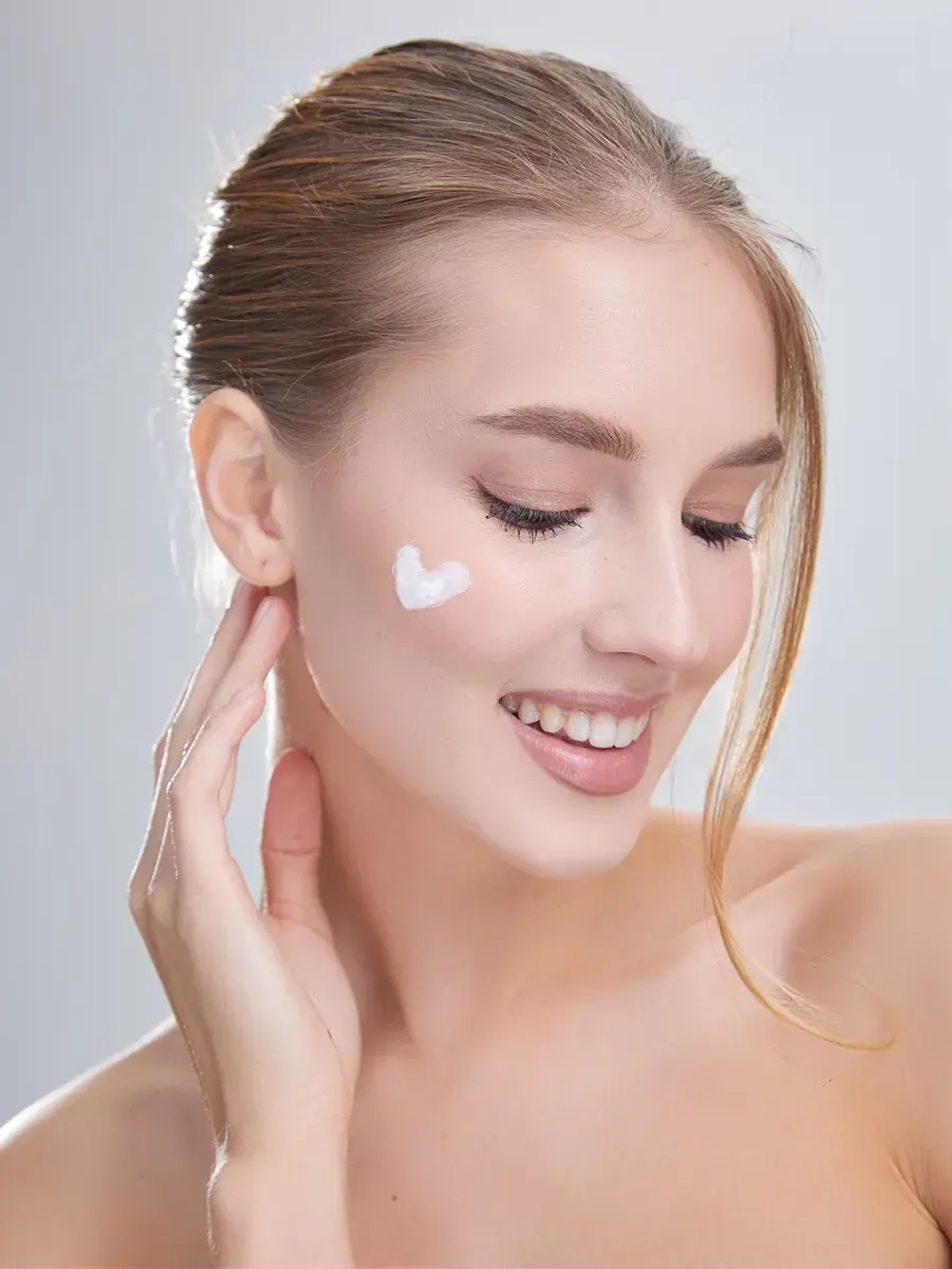 Солнцезащитный крем спф для лица и тела увлажняющий SPF50