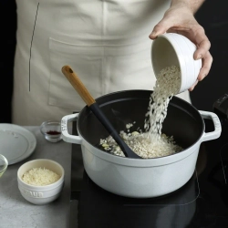 STAUB Чугунная кастрюля Cocotte 22 см 2,6 л Цветущая вишня EAN 3272340055720