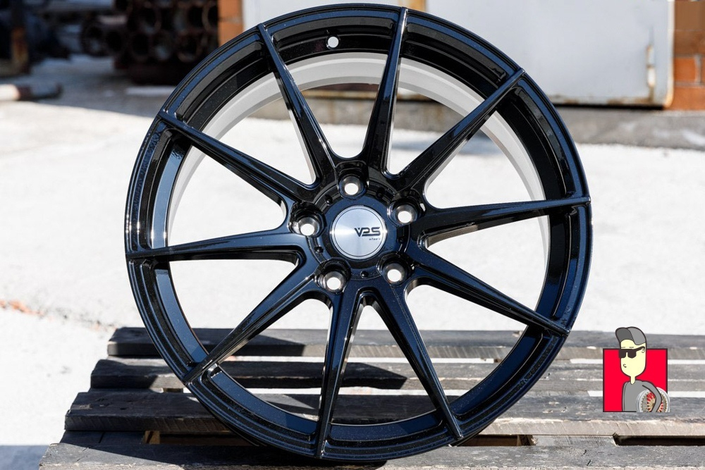 Комплект дисков Vossen 653 FlowForm 18x8 et35 5x114.3