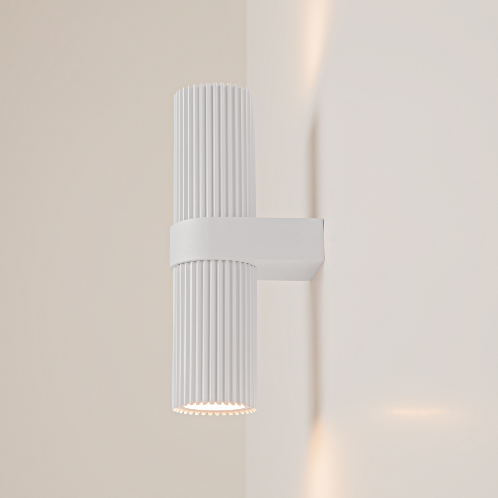 Настенный светильник (бра) Maytoni MOD326WL-02W