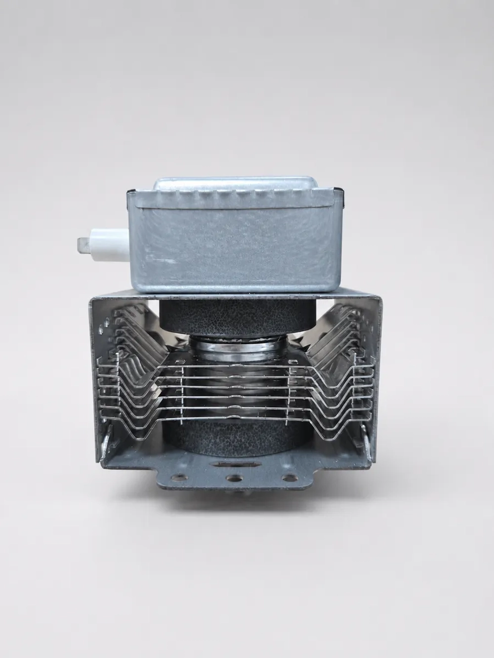 Магнетрон СВЧ-печи высоковольтный (излучатель микроволновки 900W), для микроволновых печей, Haier, Galanz, Candy, 0530078253 (Galanz M24FB-610A, M24FB610A, HMG-DG239BA, генератор СВЧ-излучения)