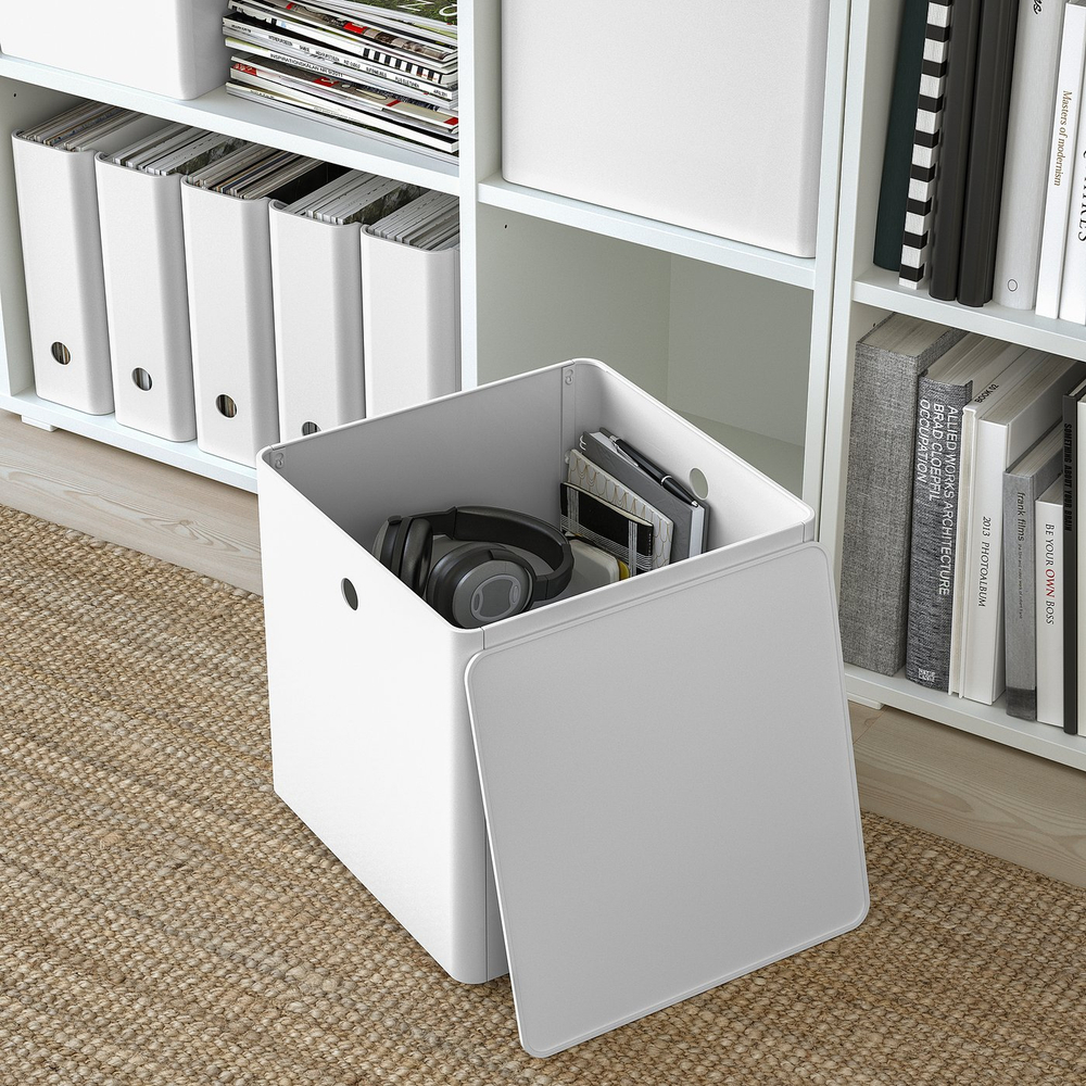 IKEA KUGGIS  (ИКЕА КУГГИС)  -  Контейнер с крышкой - белый 32х32х32 см