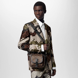 Сумка через плечо Louis Vuitton Quest