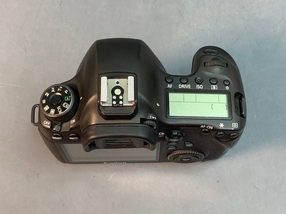 Canon EOS 6D 877 кадров