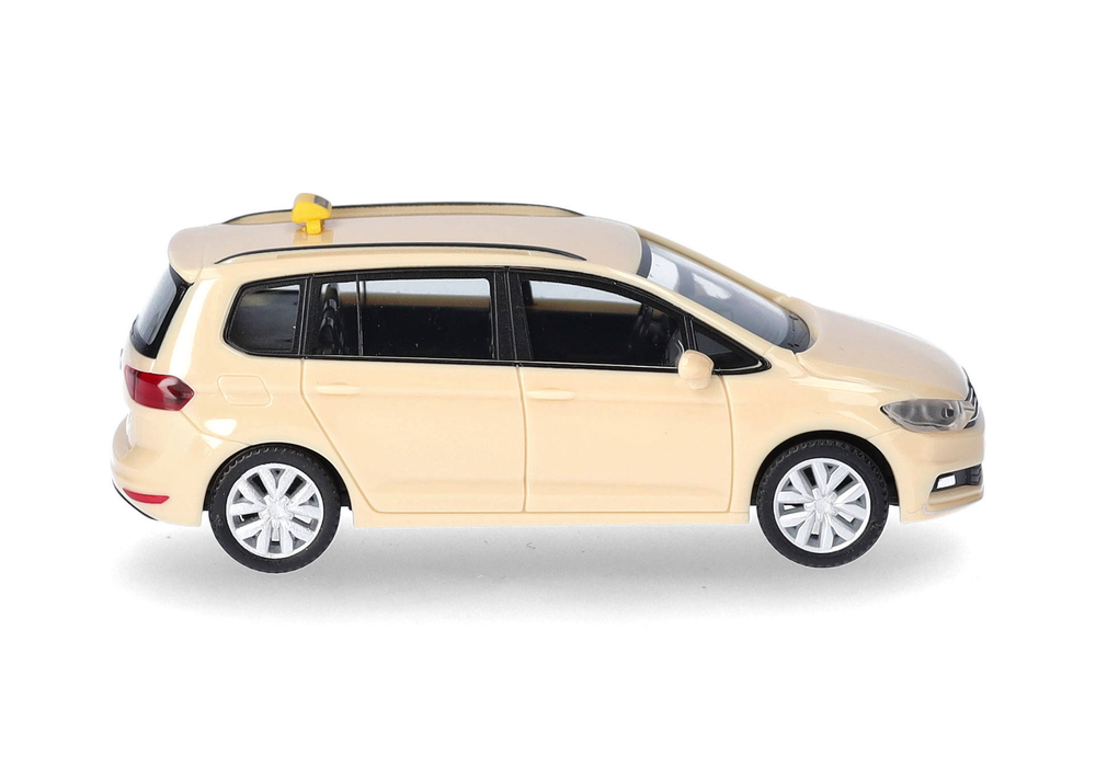 Автомобиль Volkswagen (VW) Touran "Taxi"