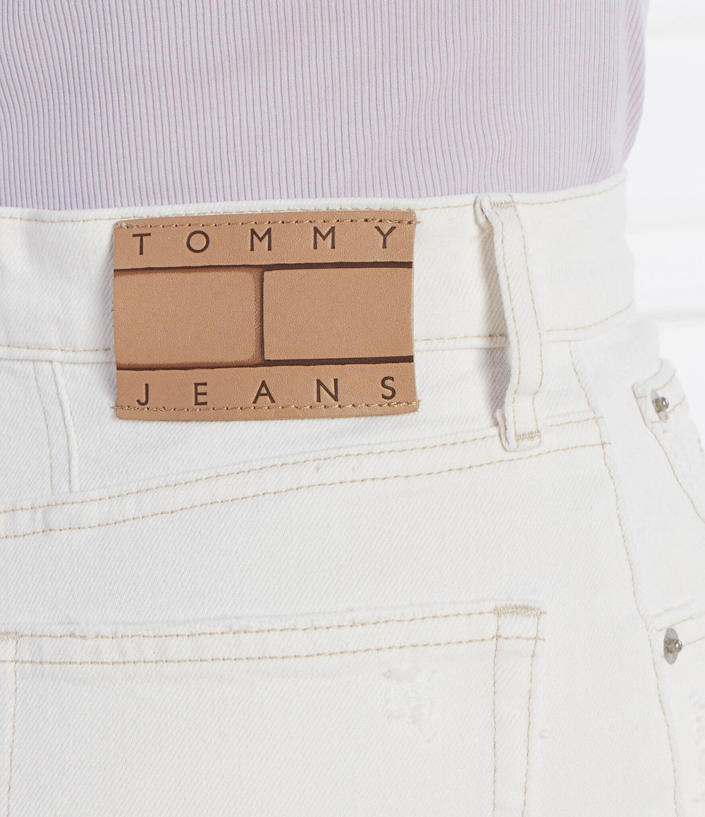 Джинсы MOM JEAN Tommy Jeans - белый(DW0DW17618)