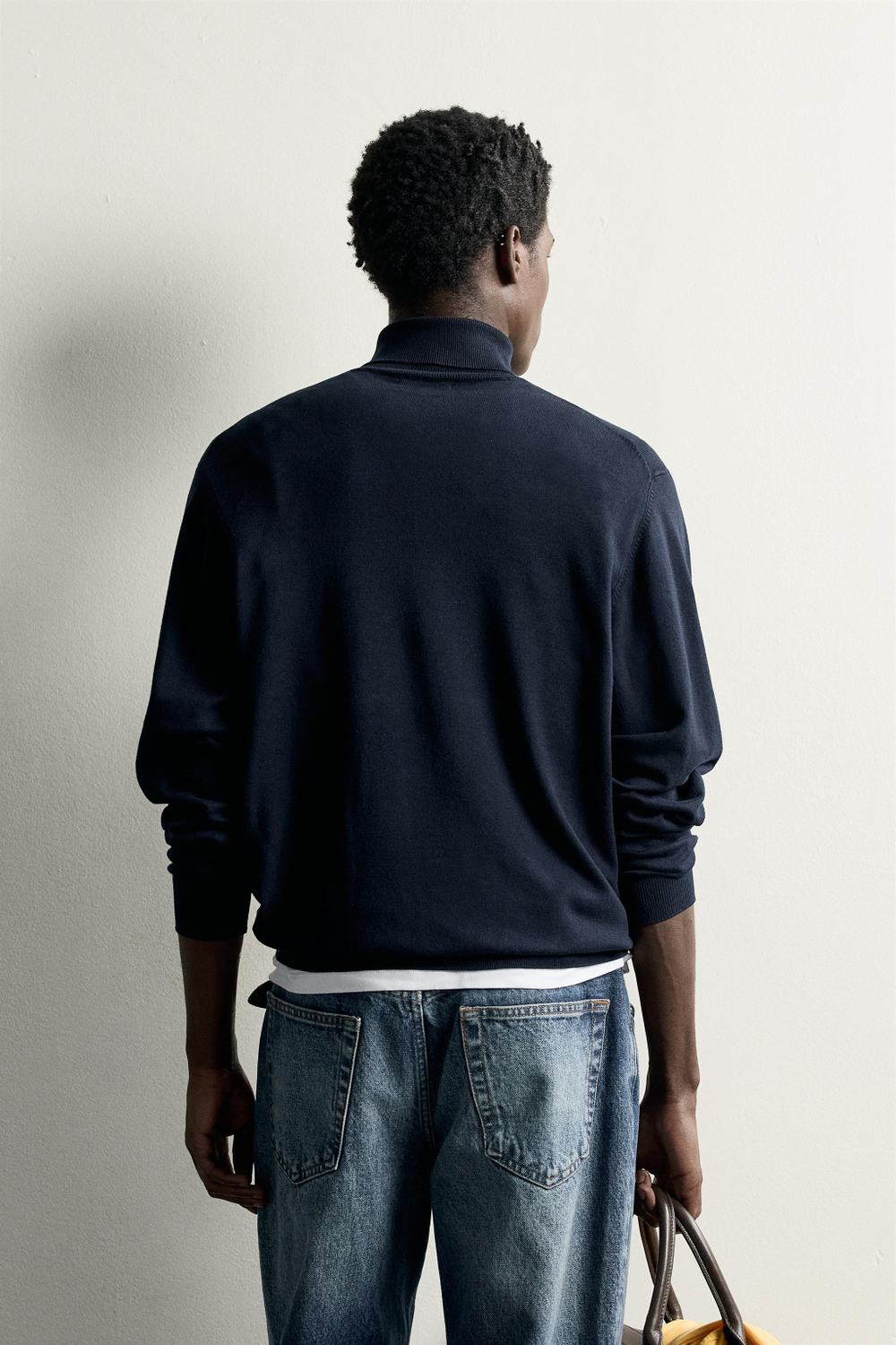 БАЗОВЫЙ СВИТЕР С ВЫСОКИМ ВОРОТНИКОМ — ZARA