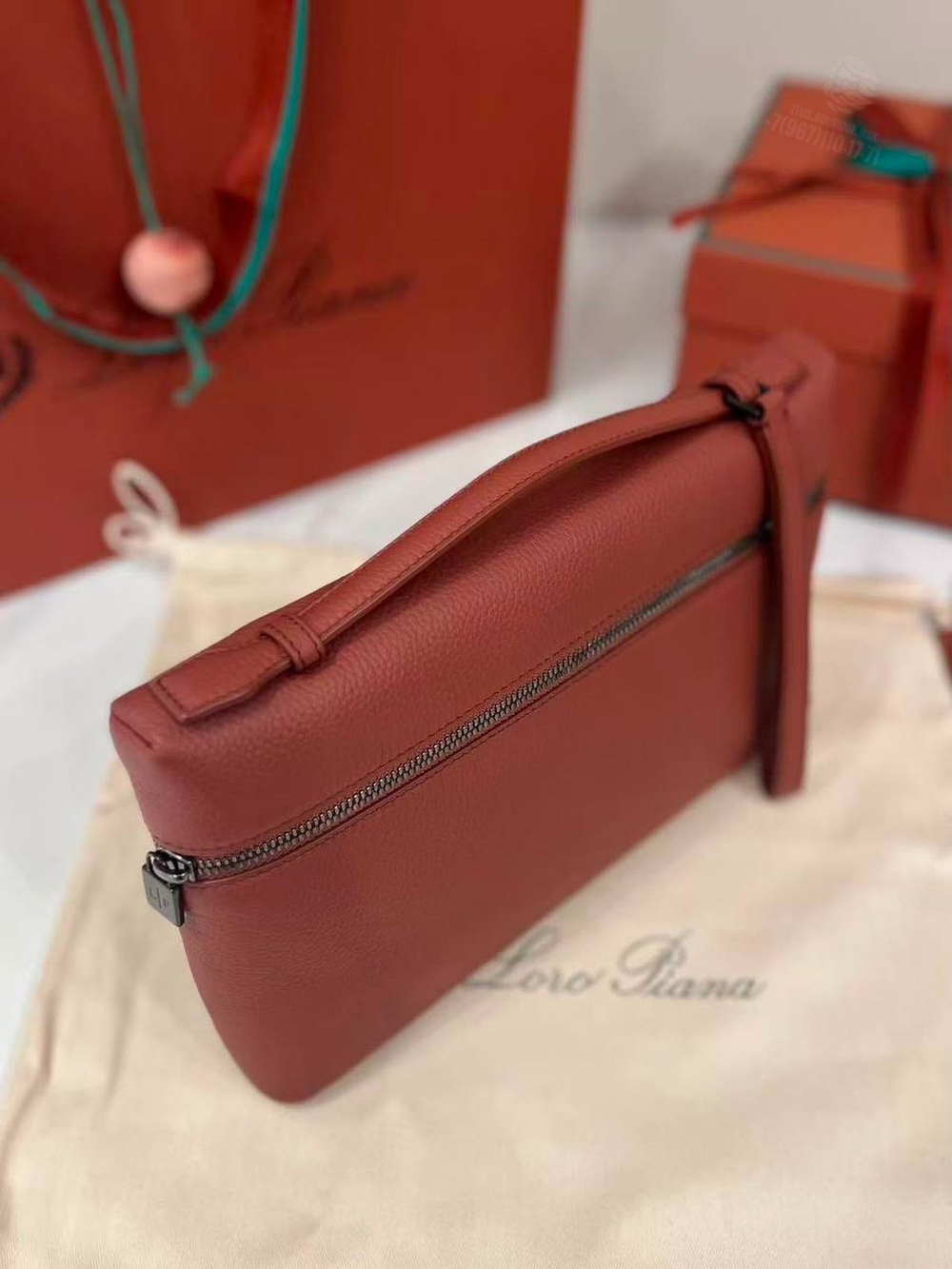 Клатч Loro Piana Extra Pouch L29