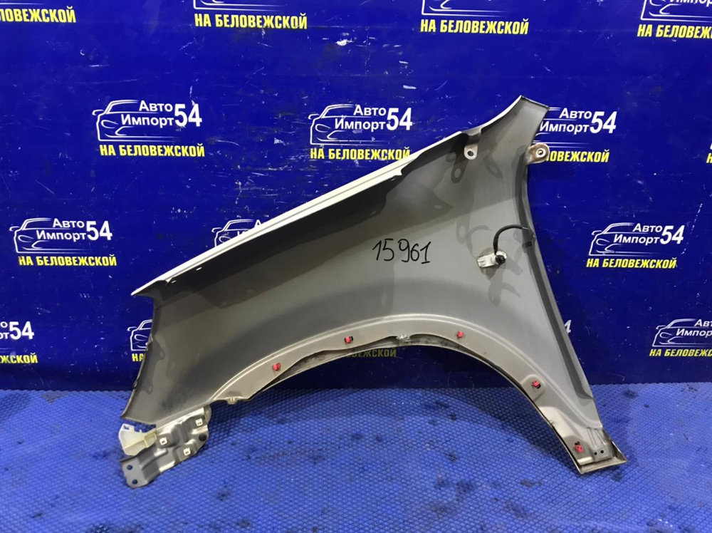 Крыло переднее правое Honda CRV 2001-2006