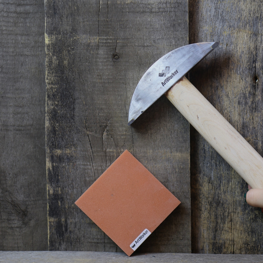 Молоток с оранжевой смальтой TA10 в плиточках 91х91х10 мм ArtWorker