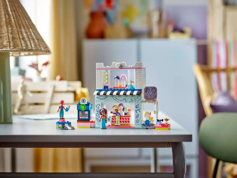 Конструктор LEGO Friends 42662 Парикмахерская и магазин аксессуаров