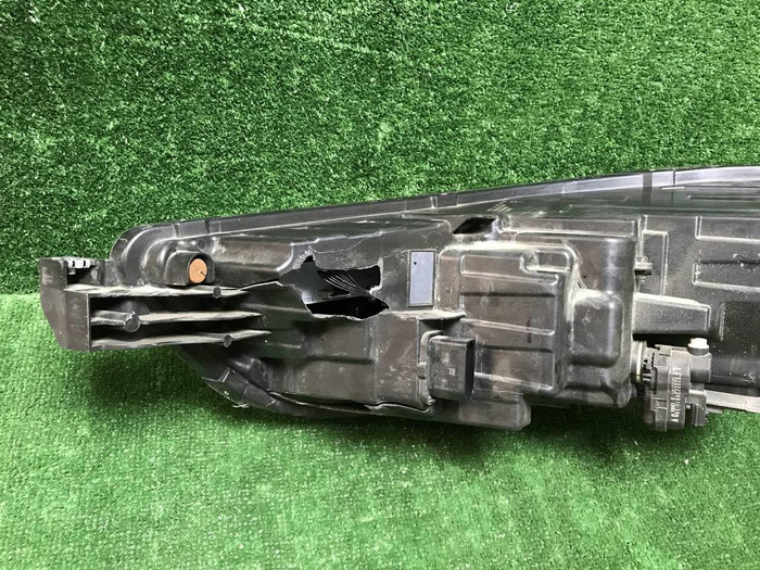 Фара правая Chery Tiggo 8 Pro (2021-2024) LED