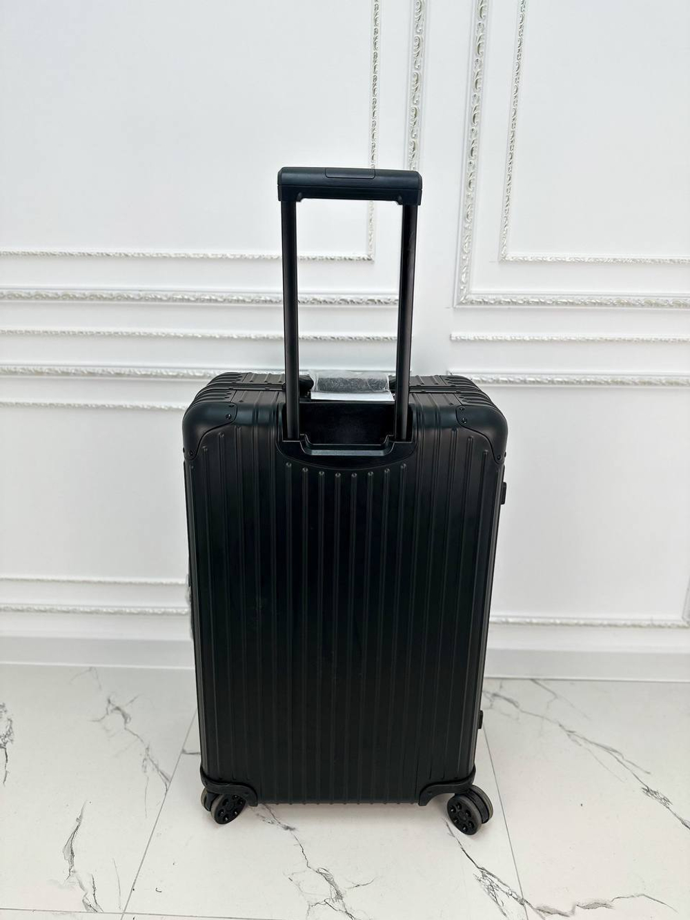 Чемодан Rimowa M