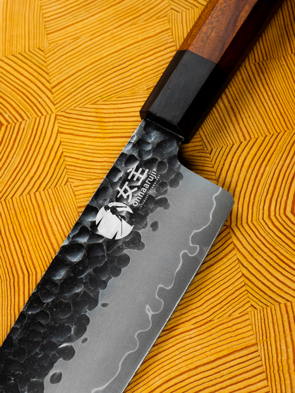 Кухонный шеф нож Onnaaruji. 21 см. Универсальный. Поварской. Hayabusa Series