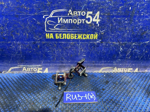 Петля багажника Honda VEZEL 2014