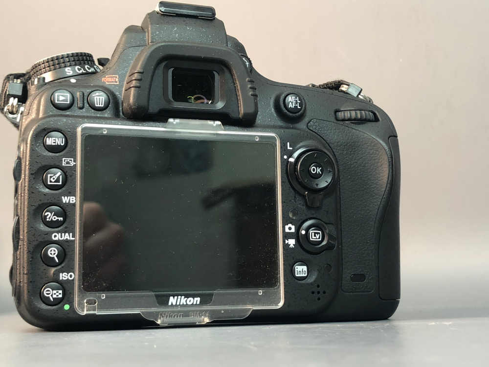 Nikon D610 6.100 кадров