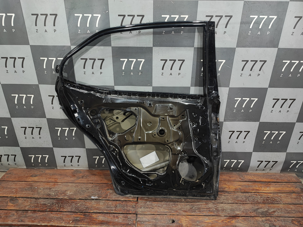 Дверь задняя левая Toyota Camry (XV70) 17-нв Б/У Оригинал 6700406320