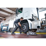 Аккумуляторный ударный гайковёрт GDS 18V-1050 H 2PCx8 GAL1880 L-Boxx BOSCH 06019J8502