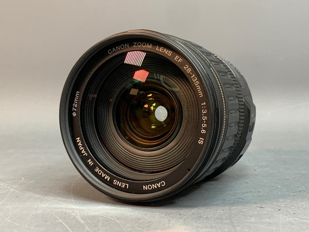 Canon EF 28-135mm 3.5-5.6 IS