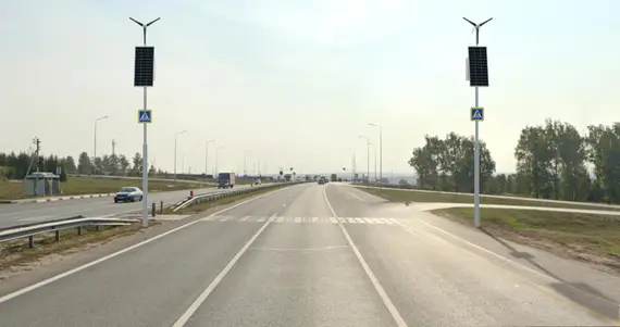 Автономная электростанция на опоре (солнечная панель 200 Вт + ветрогенератор 400 Вт)